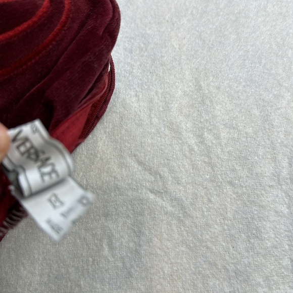 VERSACE RARE LARGE MEDUSA HEAD RED VELVET ACCENT THROW PILLOW  EMBROIDERED HEAD - Picture 8 of 9